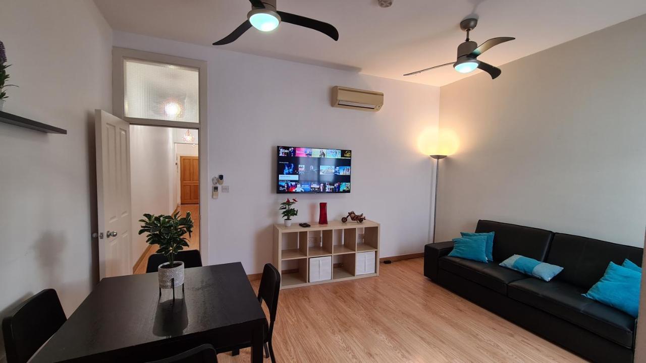 Appartamento Gibraltar Town Centre Flat With Roof Terrace Esterno foto