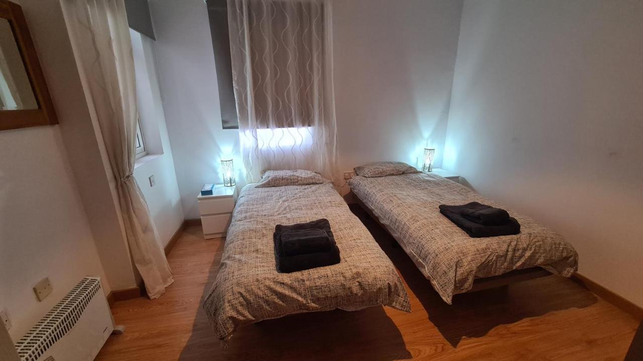 Appartamento Gibraltar Town Centre Flat With Roof Terrace Esterno foto