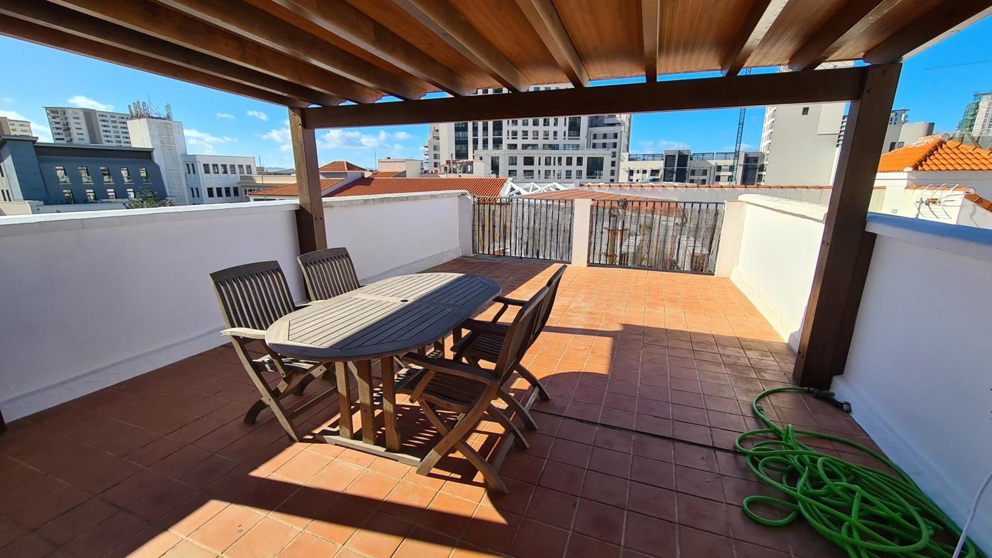 Appartamento Gibraltar Town Centre Flat With Roof Terrace Esterno foto